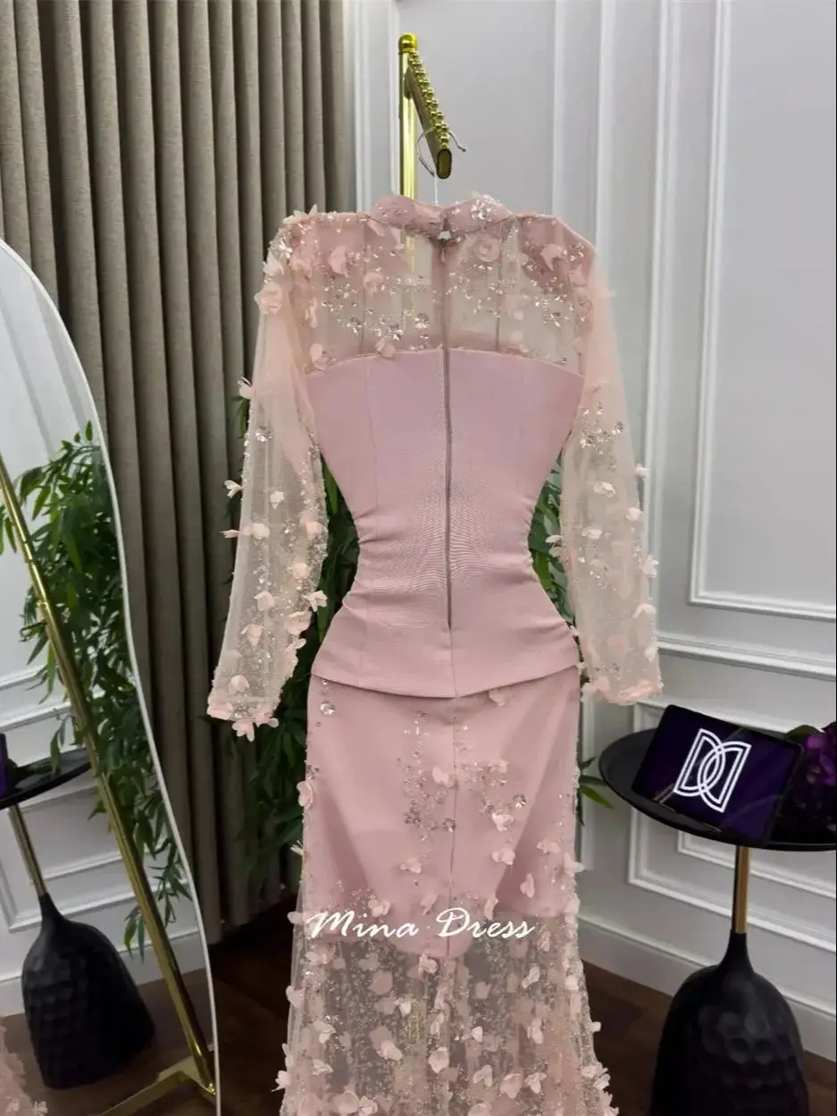 فستان سهرة مينا مخصص مزين بالزهور وأكمام طويلة فسا...