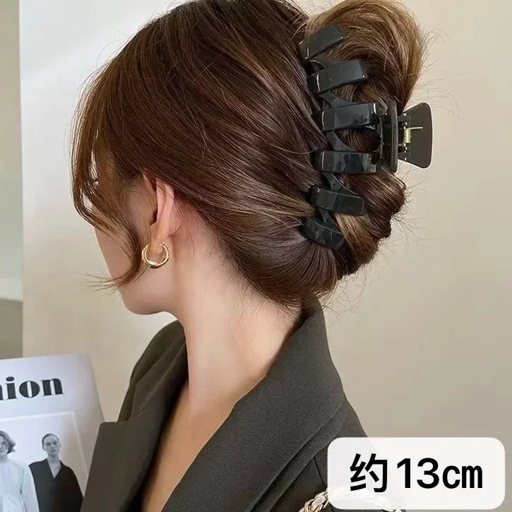 Рисунок 6 - Новые большие акриловые заколки для волос