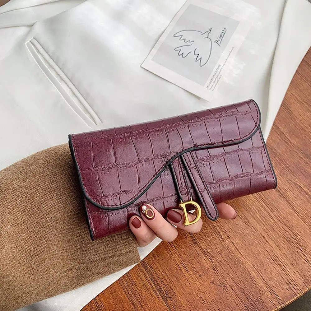 Luxury Designer Women's Wallet - Fashionable Multi-Card Holder & Coin Purse Clutch