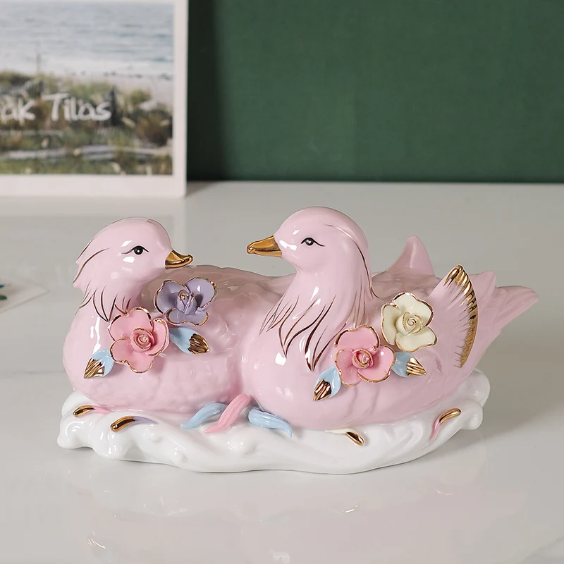 

A hundred years of harmony, playing with Yuanyang ornaments, a couple;s harmonious and festive home bedroom bedside decorations