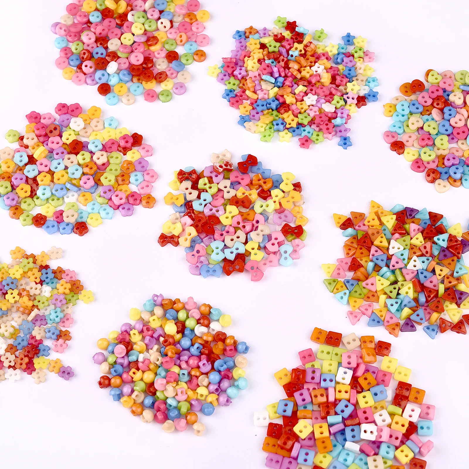 Description Picture 2 of item100pcs Mini Buttons Plastic Doll Clothes Round Buckles Buttons for Handmade Cartoon Garment Sewing DIY Craft Needlework