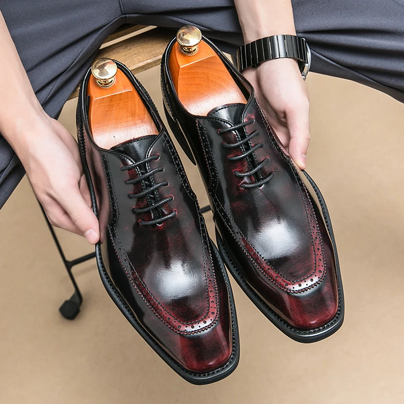 

Daily Classic Men Oxford Shoes PU Superfiber Leather Lace Up Solid Color Block Carved Low Heel Business Formal Banquet Shoes