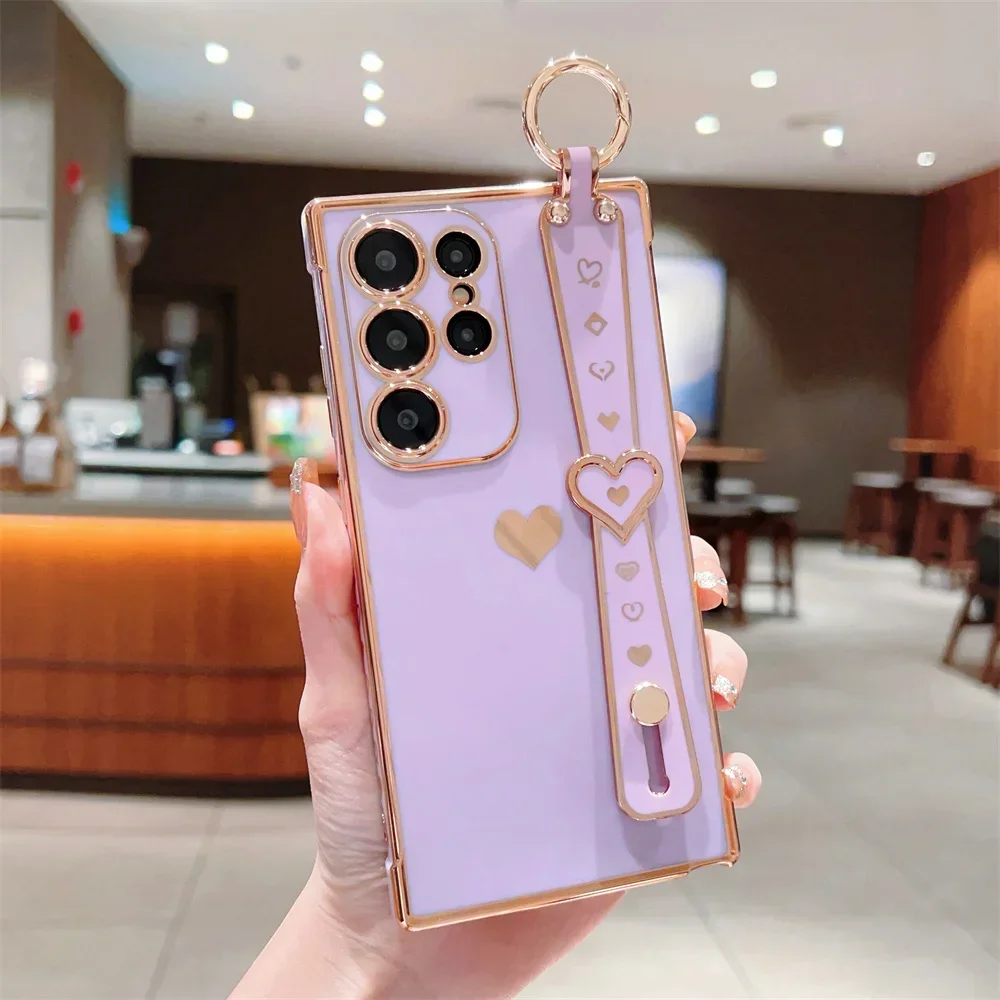 Chic Love Heart Wrist Strap Phone Case