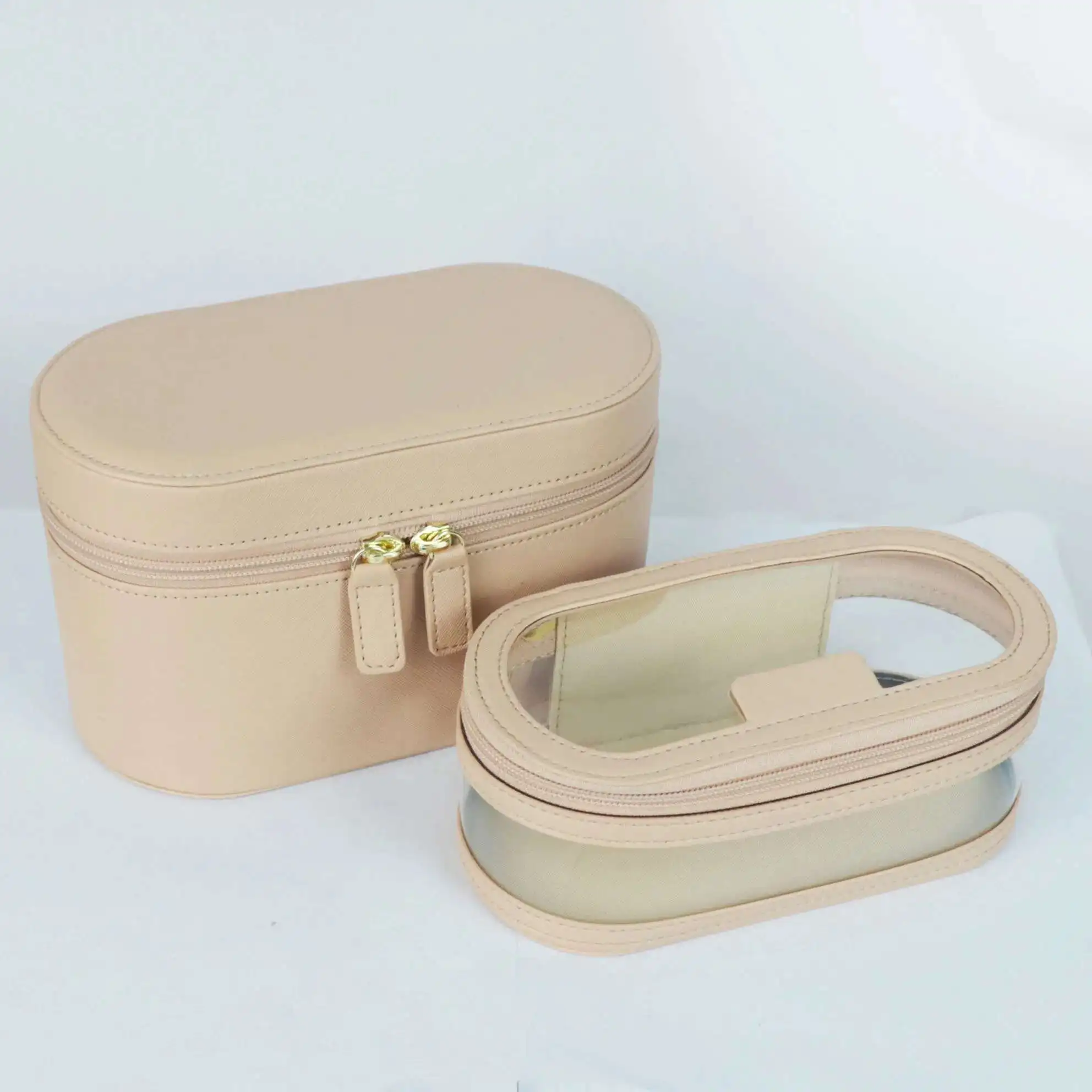 Makeup & Toiletry Bags
