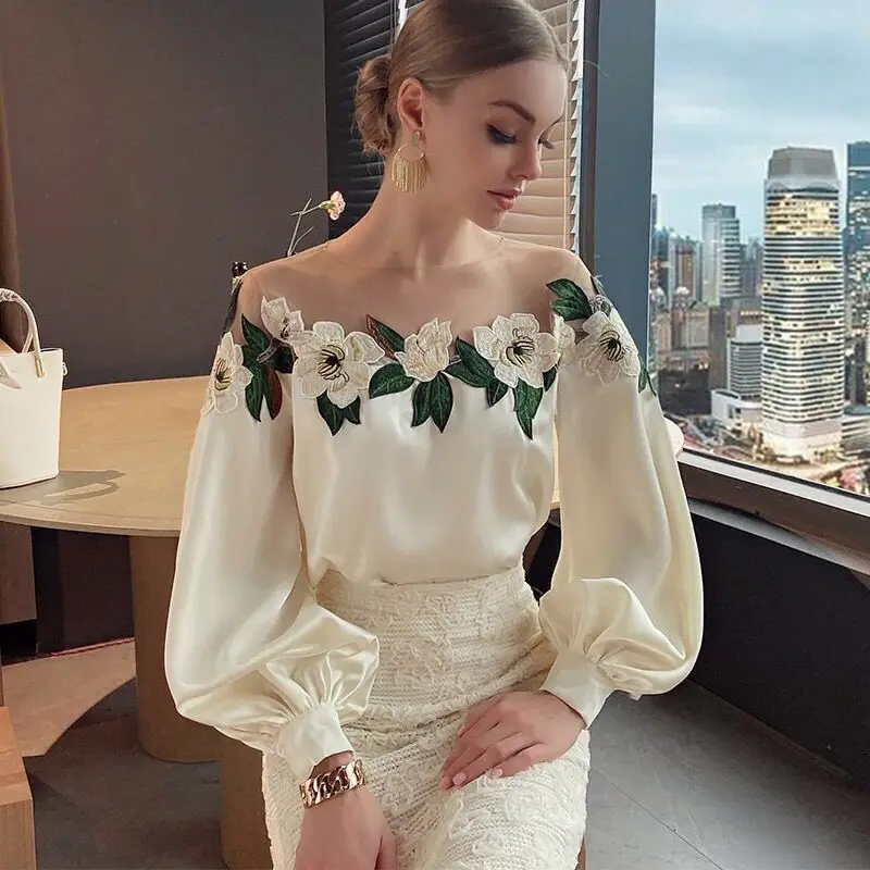 

Designer Sexy Off Shoulder Blouse Womens 3D Flower Embroidery Tops Long Sleeve Summer Fairy Streetwear Party Lady White Shirt