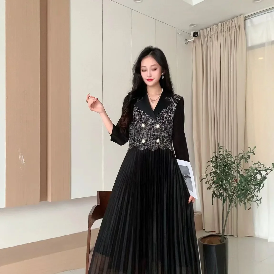

Spring New Miyake Hot Gold Thin Dress Suit Collar Slim Elegant Fashion Temperament Large Size Pleated Skirt Casual Clothing