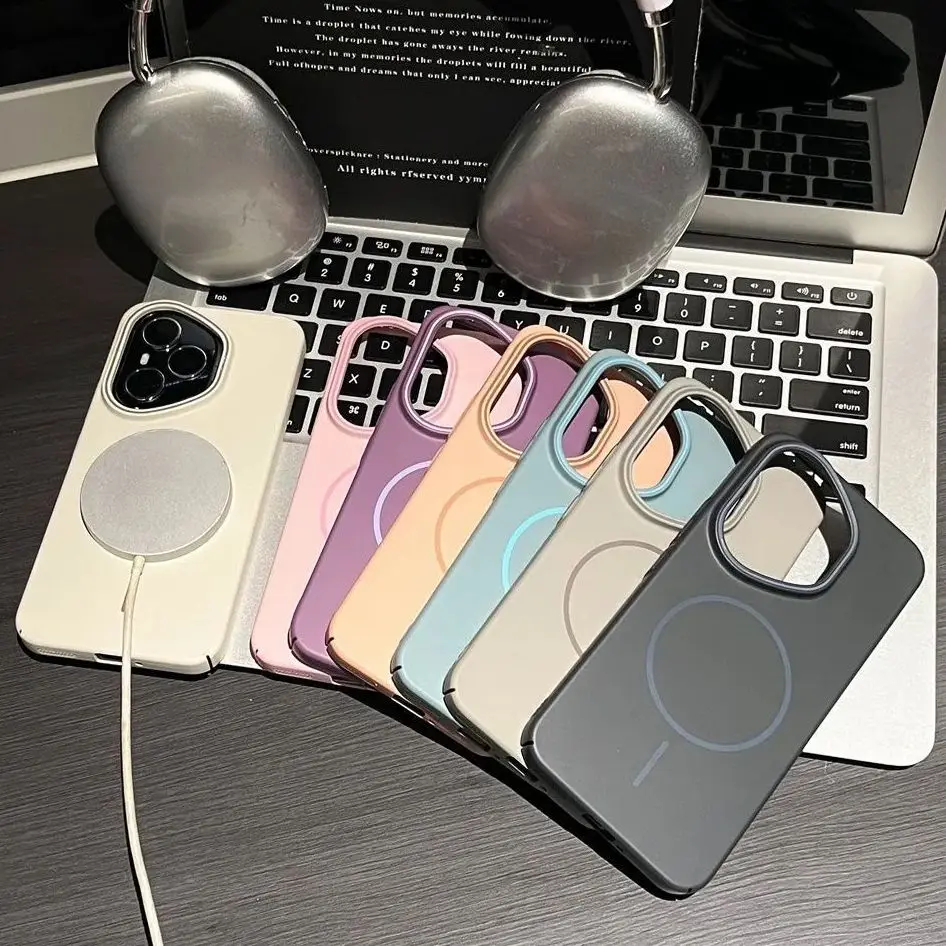 UltraThin Magnetic Frosted Matte Cover - Premium Hard PC Case