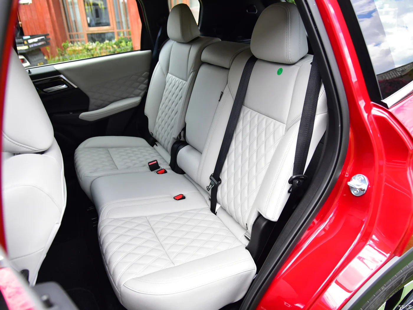 For Mitsubishi Outlander 2022 2023 2024 2025 Custom Car Seat Cover Interior  Protector Accessories - AliExpress