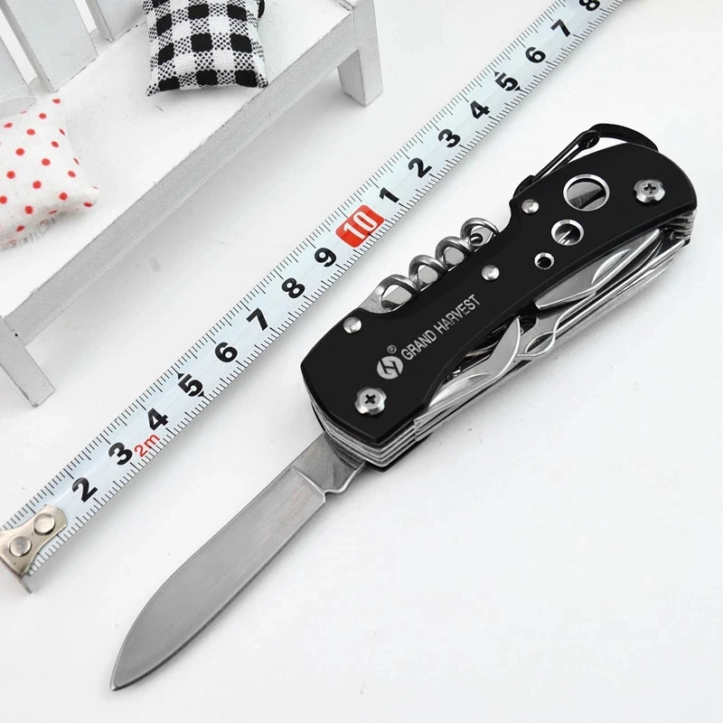 11-in-1 Multitool 3