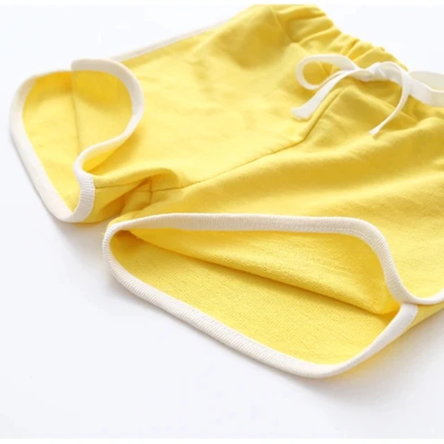 여름을 위한 편안하고 스타일리시한 어린이 의류