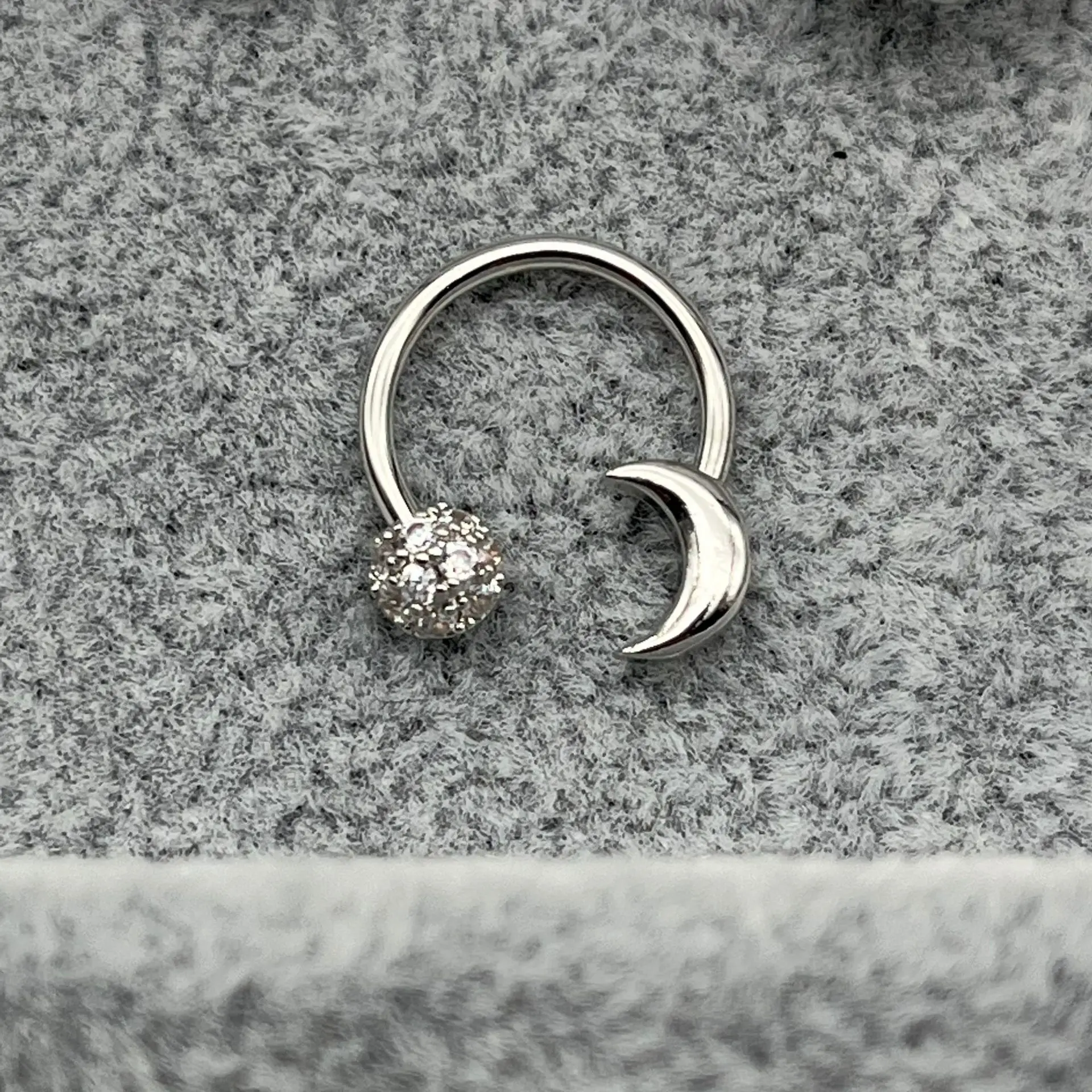 Horseshoe Ring Nose Ring Hinged Segment Septum Piercing Clicker Hoop Ear Cartilage Earrings Helix Body Jewelry