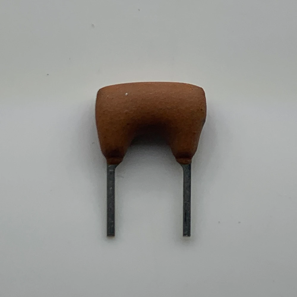 50PCS/ original authentic ceramic discriminator JT10.7MG 10.7MHZ 10.7M straight plug two feet