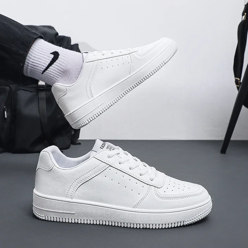 Fashion Leather Men Skateboarding Shoes Outdoor Casual Sneakers Sports Shoes Comfortable Flat Slip-on Couple skateboarding shoes sports shoes