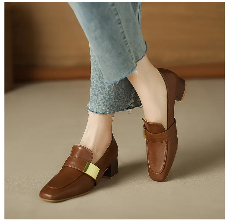 

New Women Retro Leather with Mid-heels Shoes