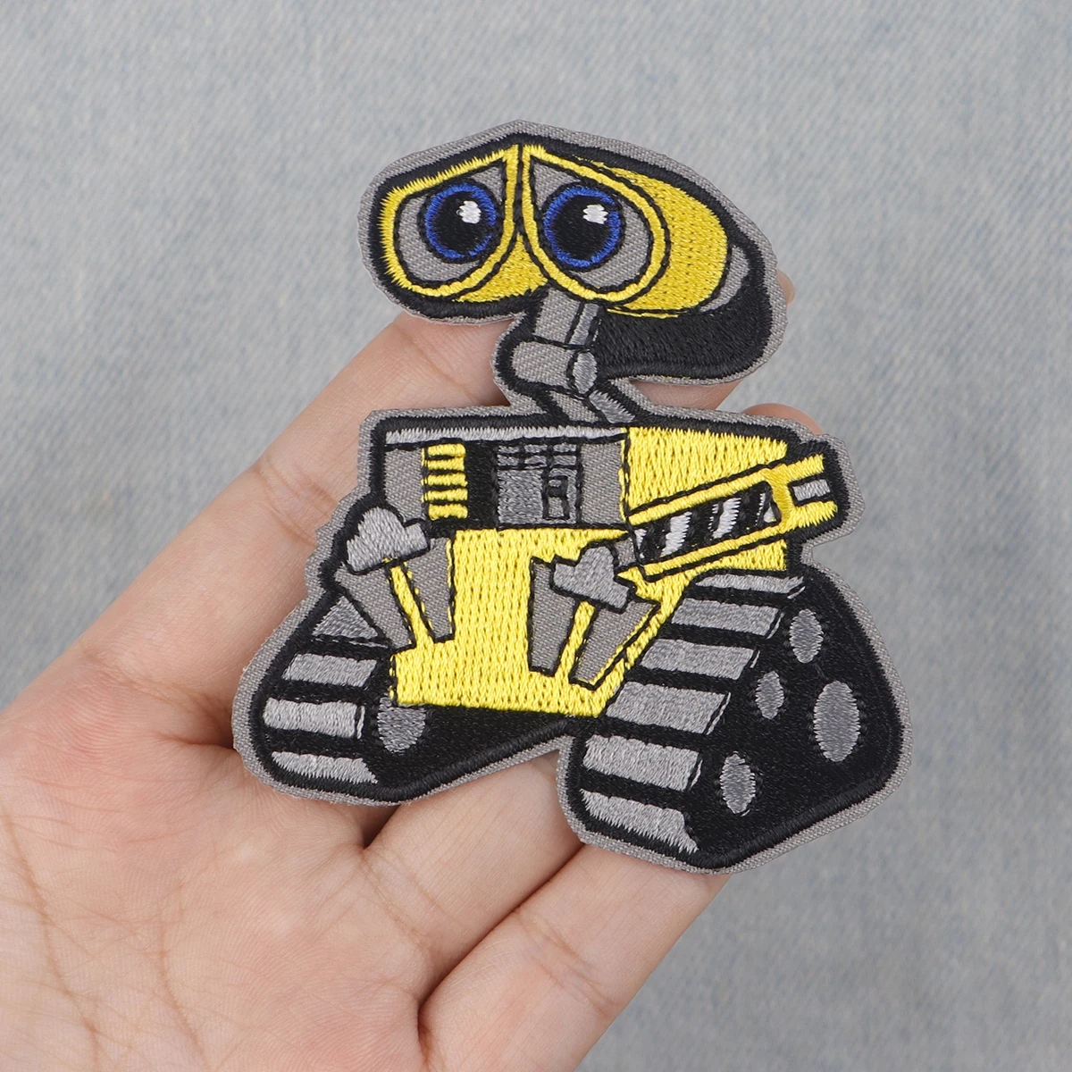Kawaii Robot film patchs brodés pour vêtements bricolage Badge adhésif Wali dessin animé patchs sur vêtements autocollants Appliques