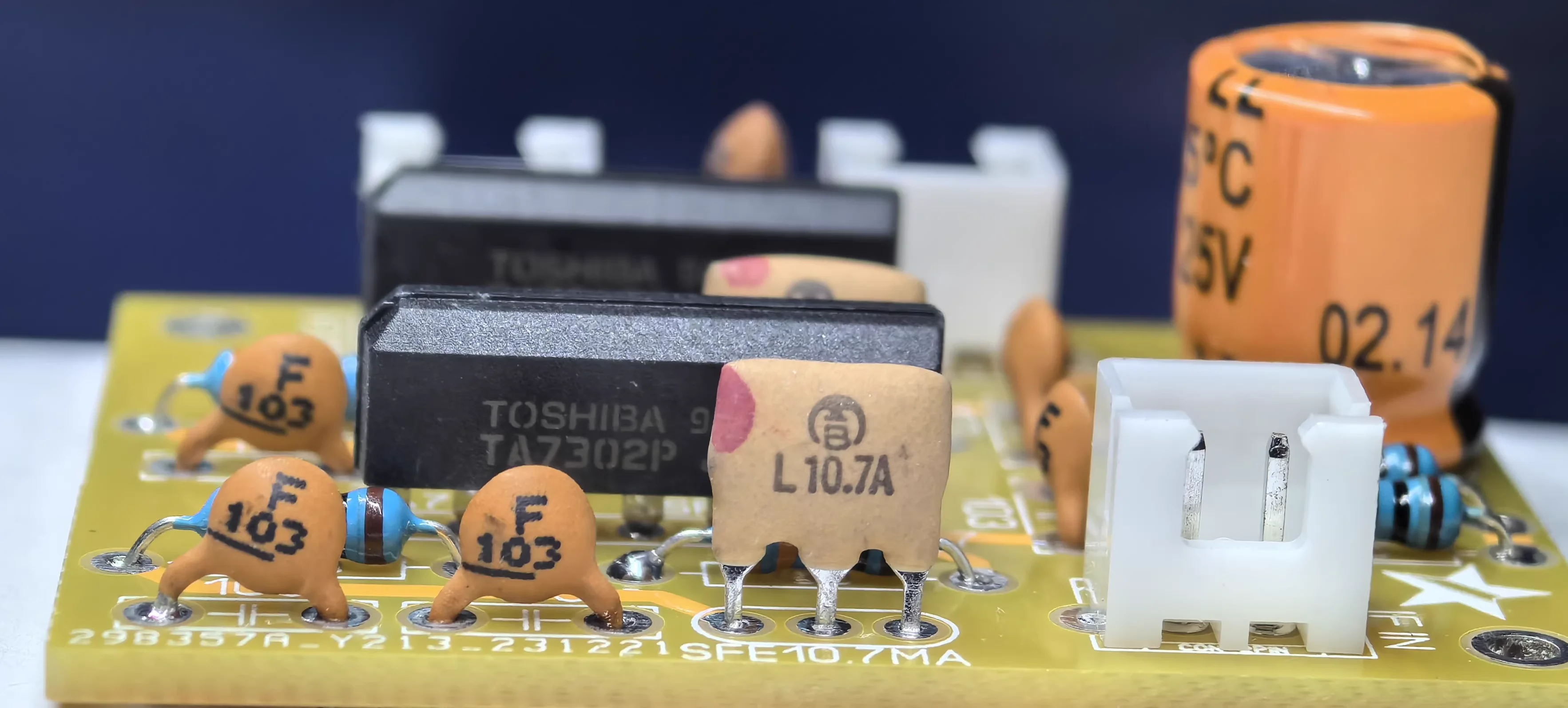 

Новая плата усилителя сигнала предварительного усиления TA7302 FM