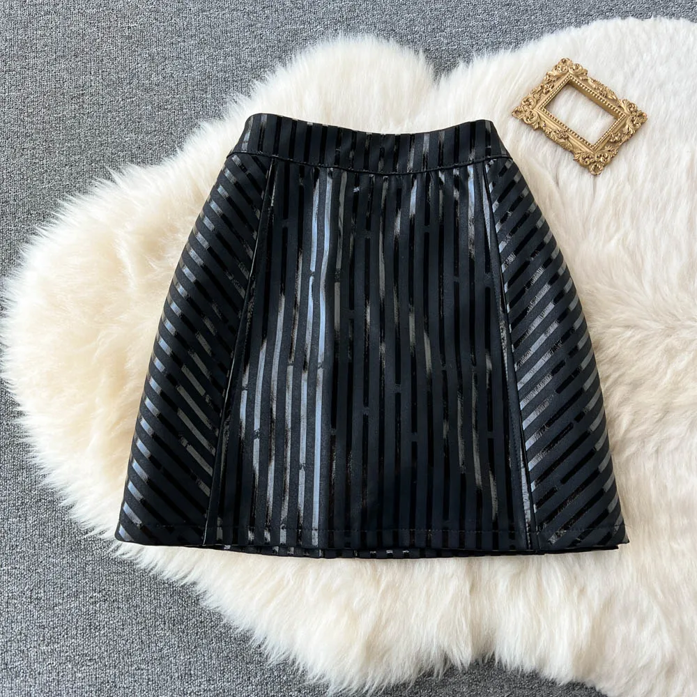 

Women's PU Leather High Waist Thin Skirt, New Korean Version of The Monochromatic Striped Bag, Hip Skirt, Autumn and Winter Fash