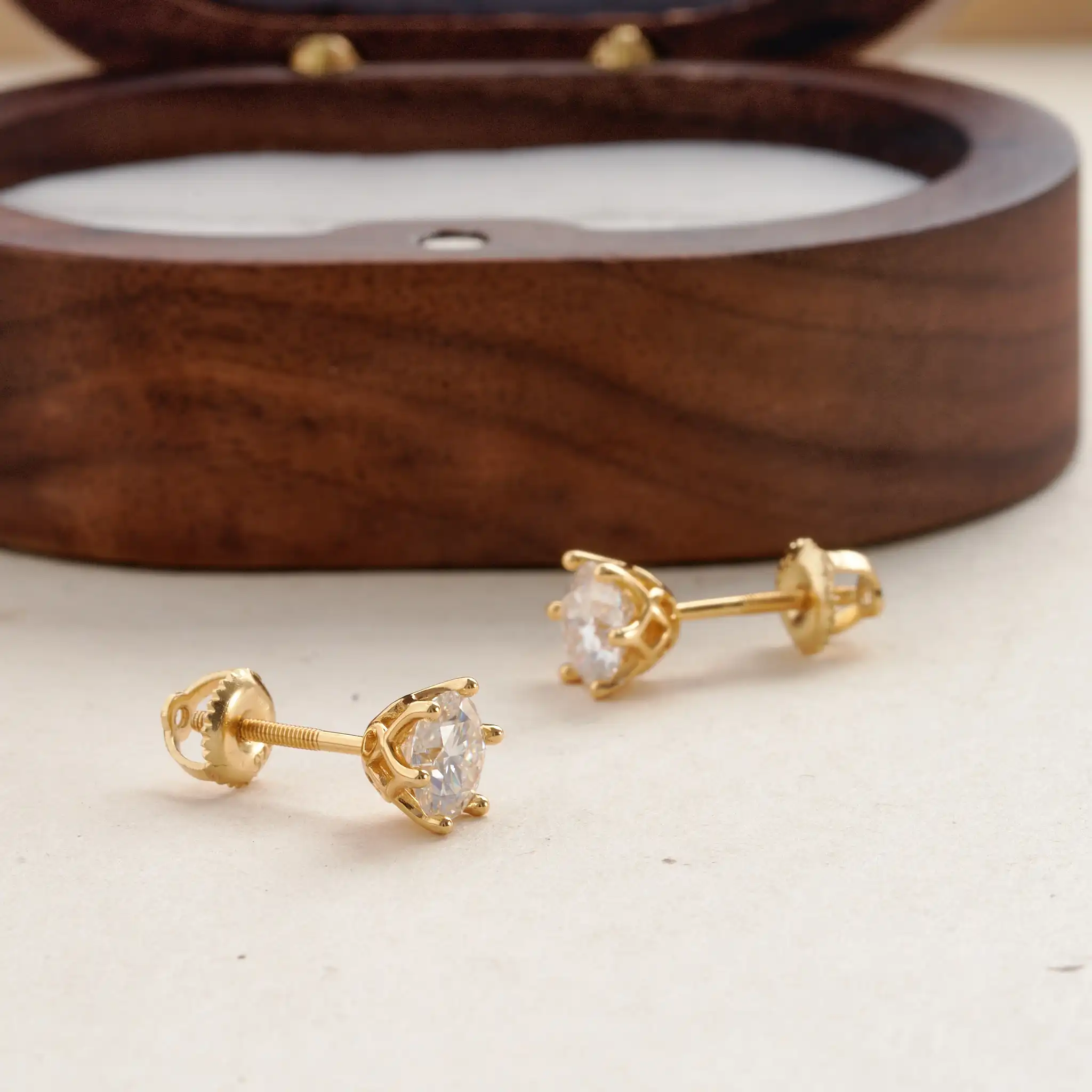  ̾Ƹ ̾ ͵ ̻糪Ʈ Ͱ, 4  , D ÷,   ־, 0.5 ĳ, 1/2 ĳ