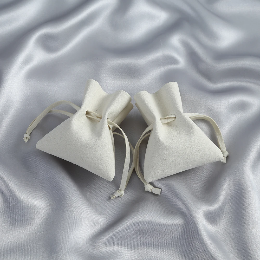 Fashion Jewelry Drawstring Pouches White Fungus Style Microfiber Packaging Bag Ring Earrings Gift Storange for Wedding Party