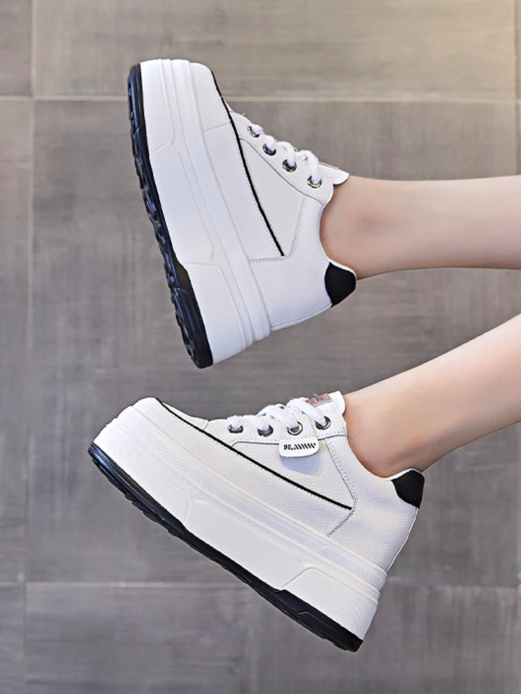 Women's 9cm Platform Leather Sneakers - true deals club