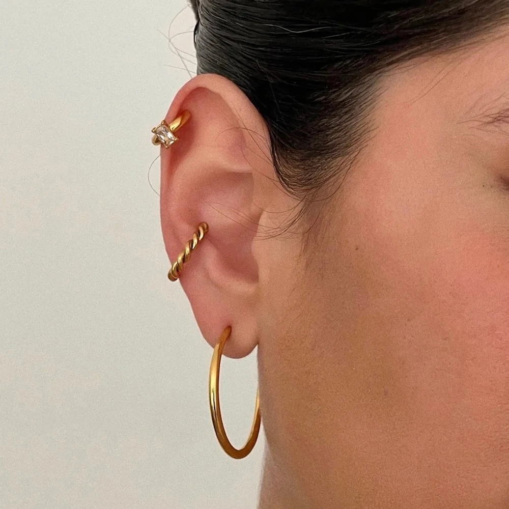 Minimalist Twisted CC No Piercing Earclips Gold Color Small Circle Clip Earrings Ear Cartilage Cuff for Women Girls Adult Gift