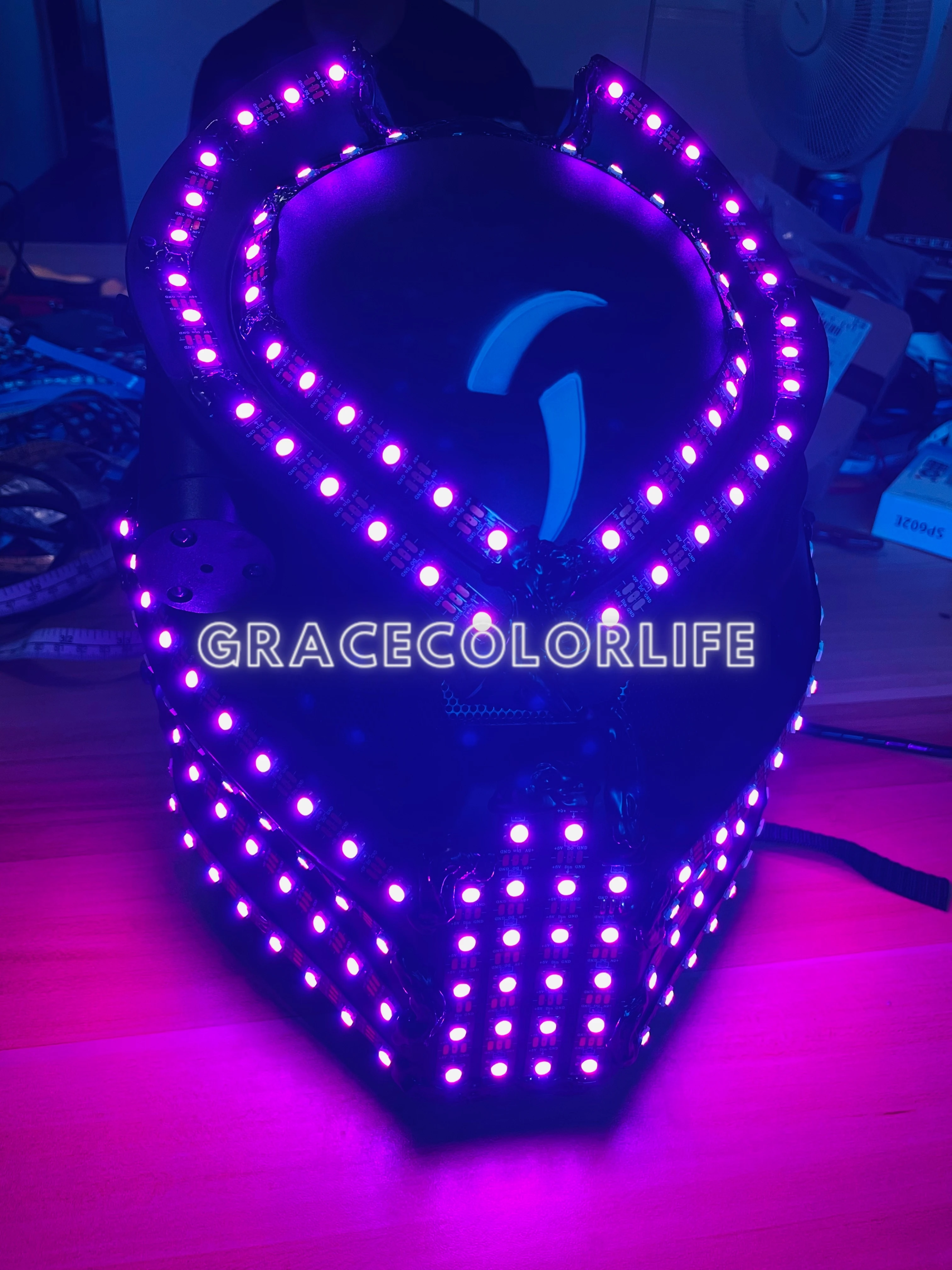 

LED Helmet Lighting Up Costume Props For Stage Performance Celebration Halloween Decoration