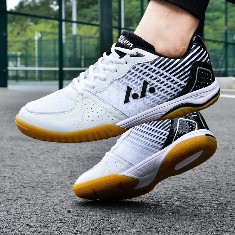 Description Picture 4 of itemSaularis New Professional Badminton Men Women Breathable Tennis Shoes Ladies Comfortable Volleyball Sneakers Luxury Tennis Wears
