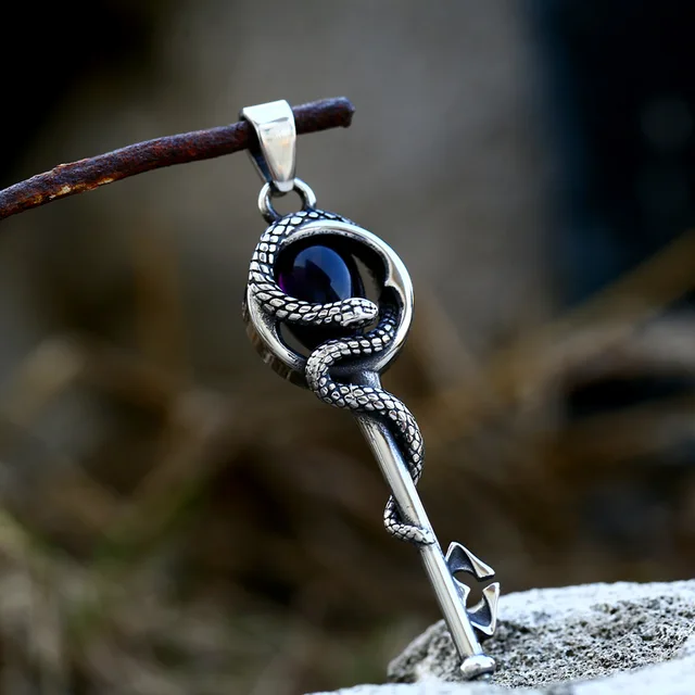 Collier Pendentif épée Bloodborne Pour Homme - Bijou Punk Rock Chaîne 61 Cm, Hypoallergénique