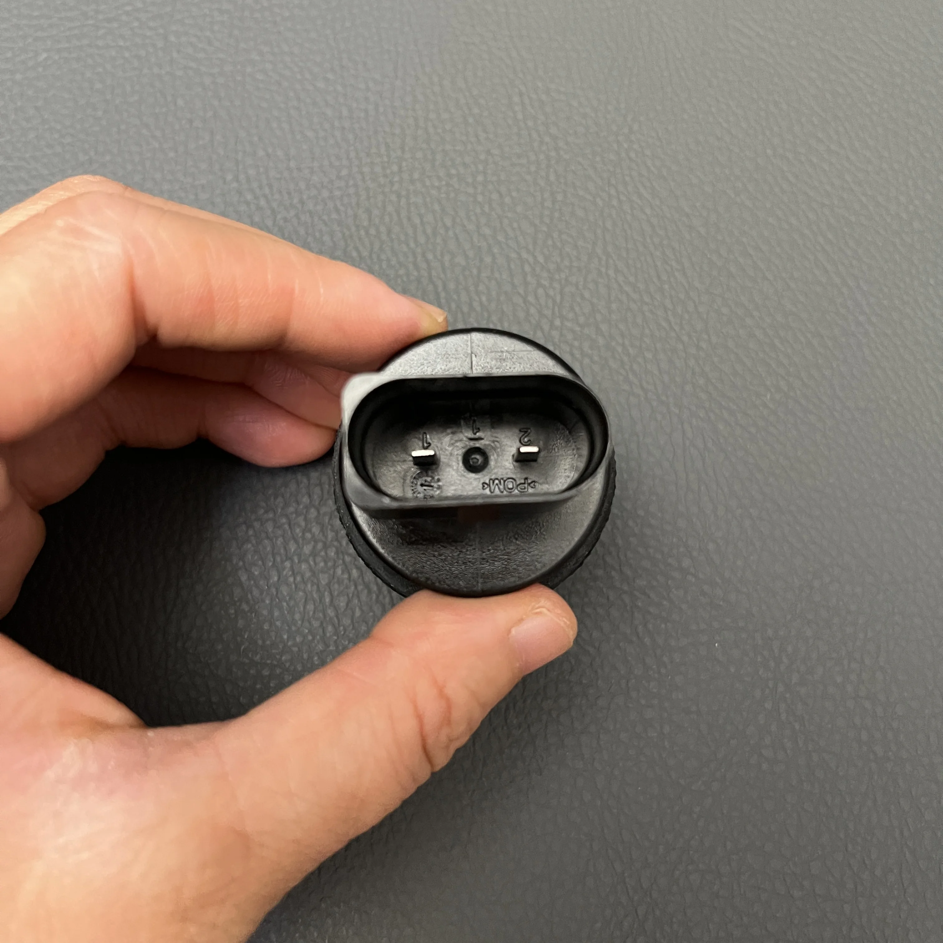 Capteur Niveau D'eau Pour Bouilloire Voiture - Compatible Audi A6, R8, Q3, Q7, VW Beetle, Tiguan, Passat, Golf - Référence 7M0919376