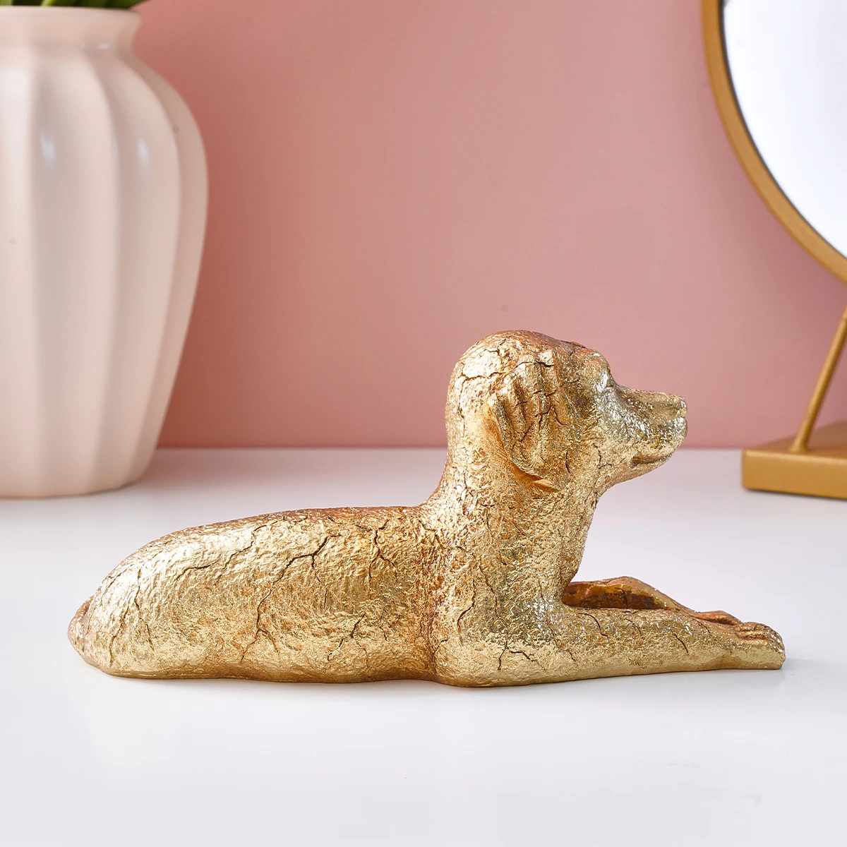 1PC, a golden cracked puppy decorative item made of resin, suitable for TV cabinets and living room entrance hall decoration