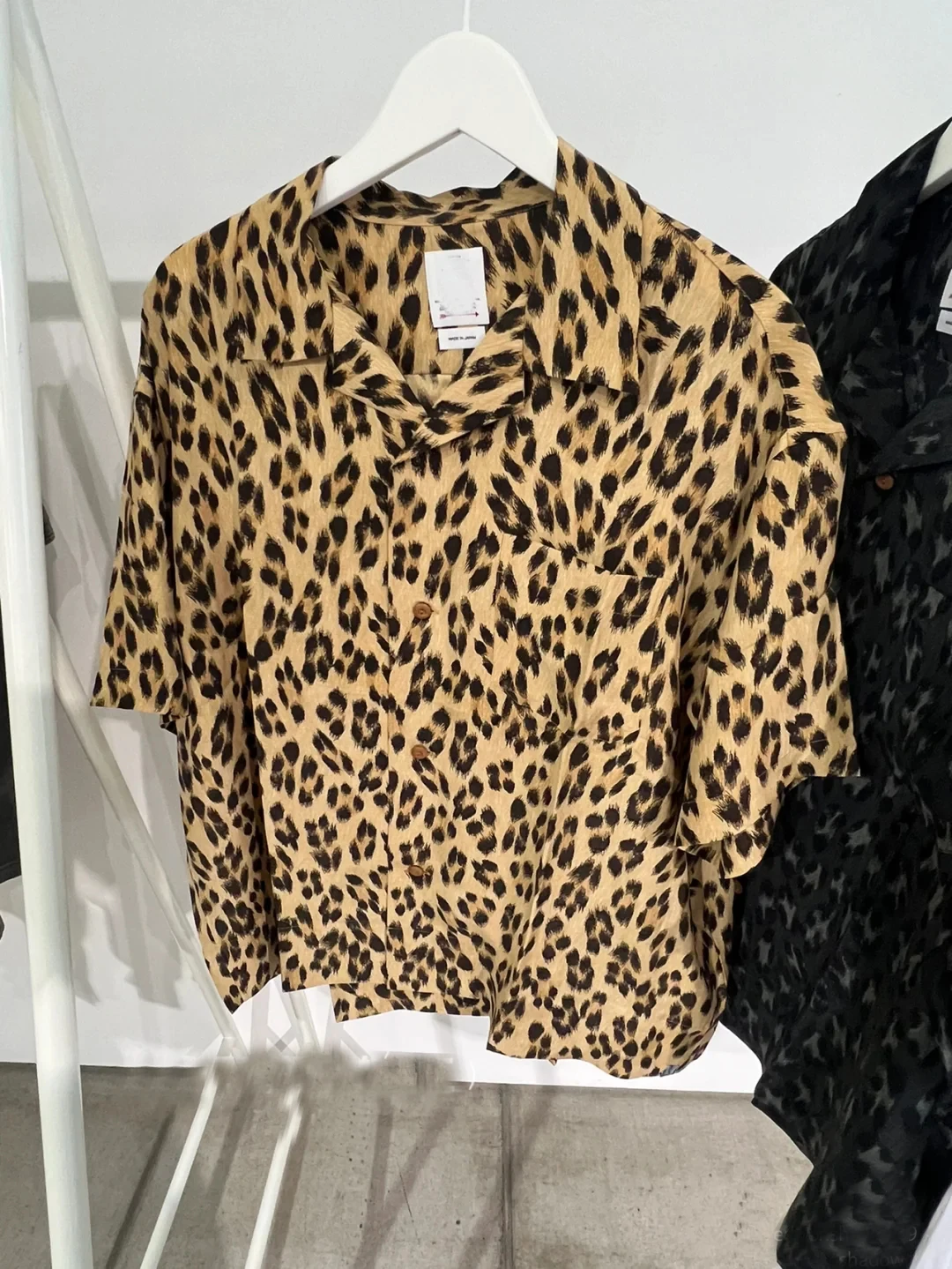 ビズビム CABAN SHIRT S/S LEOPARD レオパード シルク｜シャツ