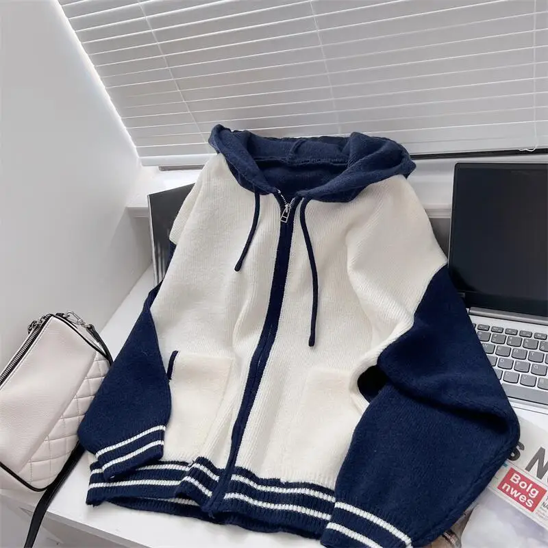 

2022 New Autumn Women's Preppy Style Contrast Hooded Drawstring Sweater Jacket Knitted Cardigan