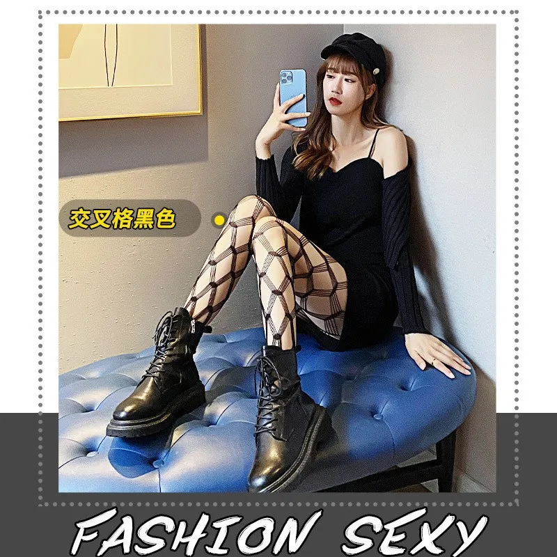 Sexy black silk fishing net, red hollowed out cross diamond shaped large mesh stockings with bottom pantyhose