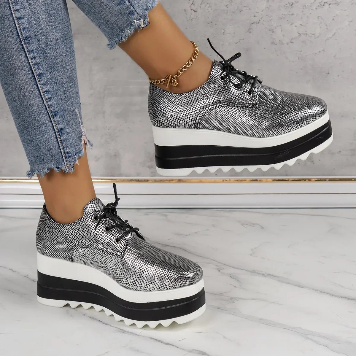 

Autumn New Women's Sneakers 2023 Fashion Lace Up Round Toe Platform Shoes for Women Outdoor Plus Size Wedge Casual Walking Shoes