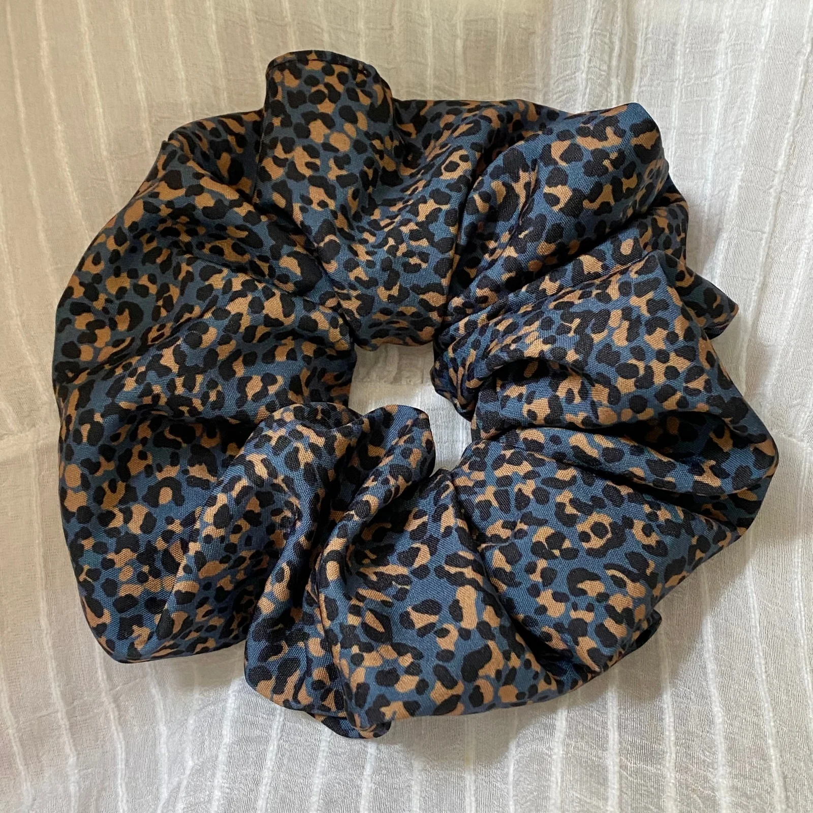 Leopard Print Hair Scrunchie,Large Elastic Hair Tie, Retro Style Soft Hair Accessory For Women, Trendy Hair Band For Daily&Party