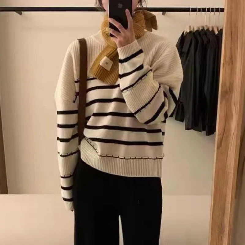 

2023 Autumn/Winter fashion new lazy style Korean style college style sweater for women,striped contrast loose knit sweater