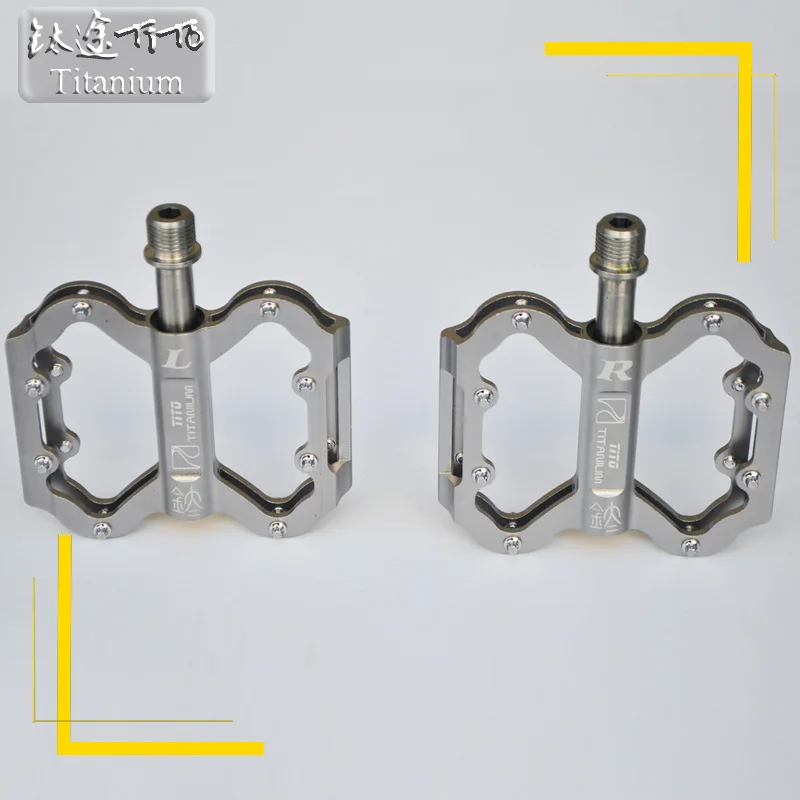 Ultralight Titanium Alloy axis Pedals MTB Road bike 3 Bearing Non-slip bike pedals