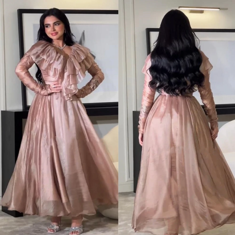 Prom Dress Saudi Arabia Prom Dress Satin Tiered Valentine's Day Ball Gown V-neck Bespoke Occasion Dress Floor Length