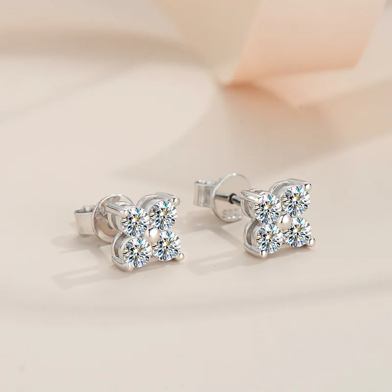 ピアス wing bling 14k post flo clover moissanite earrings MOISSANITE Earrings Clover 10mm 14k Gold Over 925 Silver
