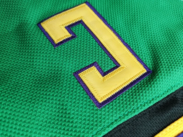  Mighty Ducks Jersey #96Charlie Conway: #99 Adam Banks 90s Movie  Ice Hockey Jersey for Halloween Hip Hop Sports Party Clothing (as1, Alpha,  s, Regular, Regular, 96 Green) : Clothing, Shoes & Jewelry