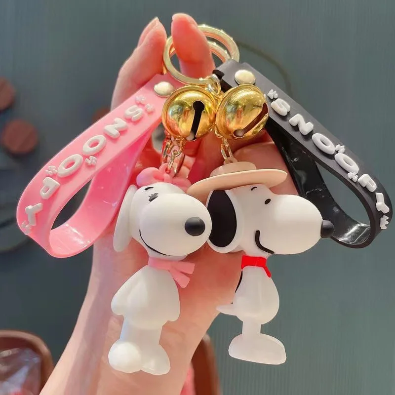 Charlie Brown Snoopy Keychain With Ring Bell 