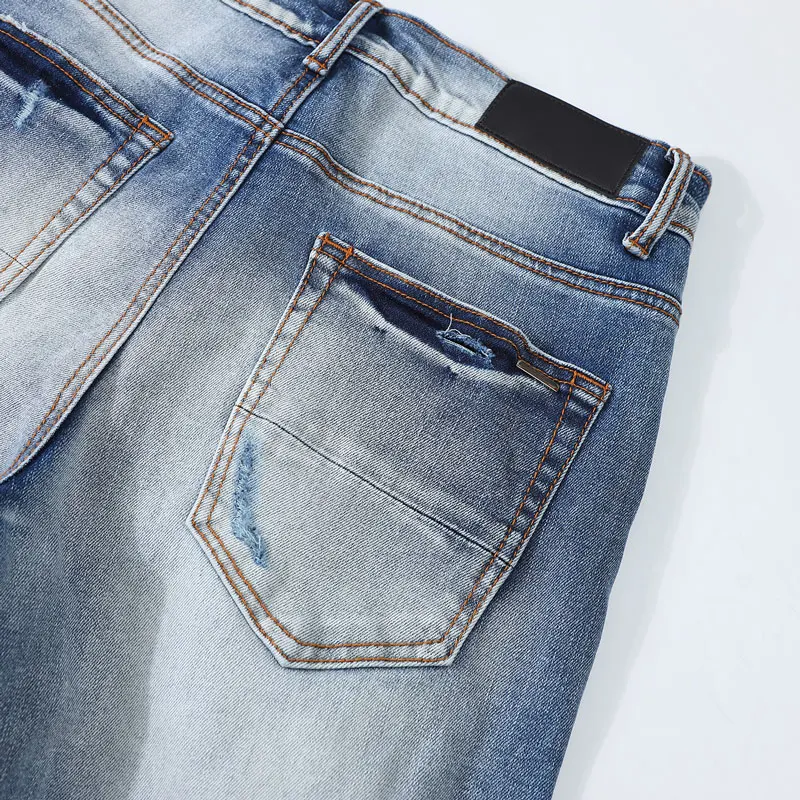 Рисунок 3 - Джинсы мужские Стрейчевые в стиле ретро