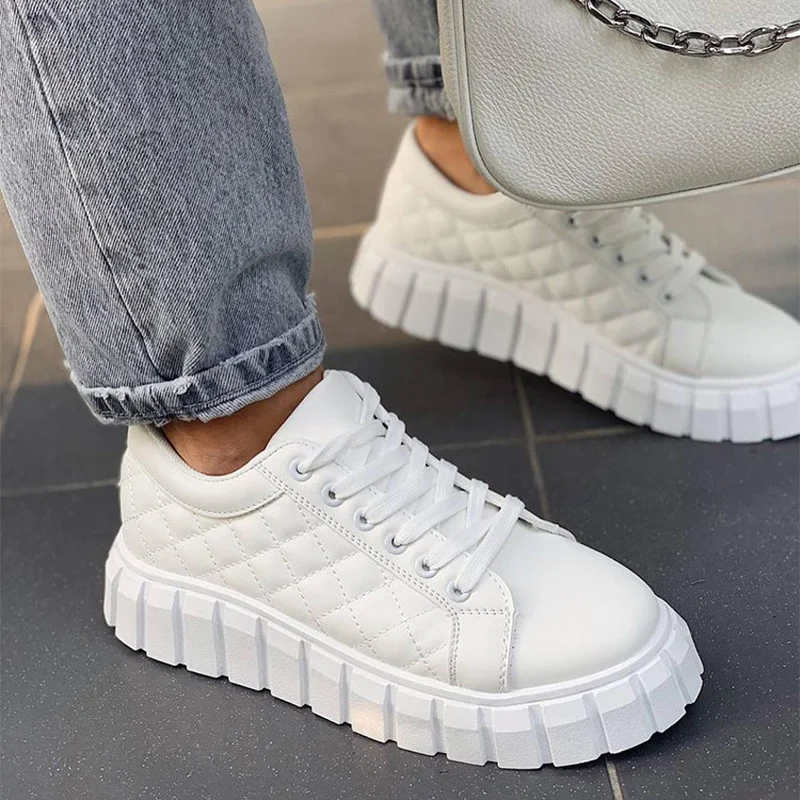 Woman Vulcanized Shoes Fashion Sneakers Lace-up Casual Platform  Flat Shoes Female Flats Ladies Casual Loafers New Promotion