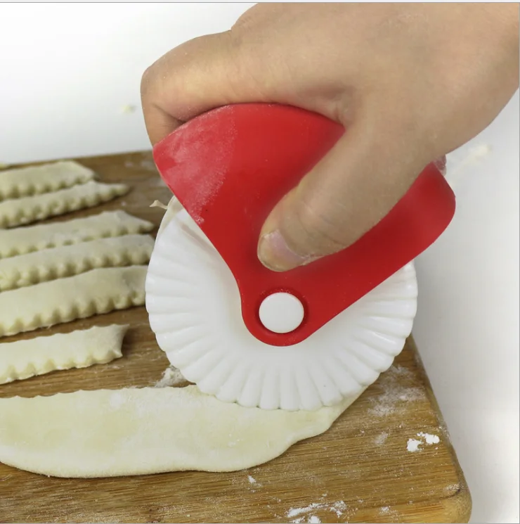 New Noodle Maker Lattice Roller Docker Dough Cutter Tool Kitchen Helper DIY Dough Cutting Tools