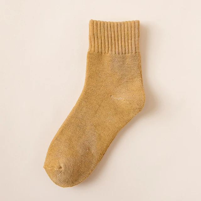 New Winter Vrouwen Socks Dikke Warme Effen Kleur Wol Harajuku Retro Koude Slip Mode Toevallige Kasjmier Modieuze Sokken 1-Pair H
