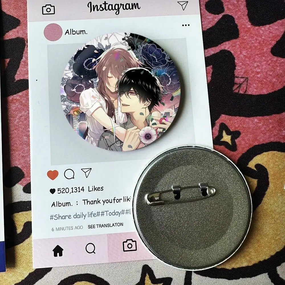 C-Collar M-Malice Round Fan Badge Collection - Gifts, Brooches, Souvenirs