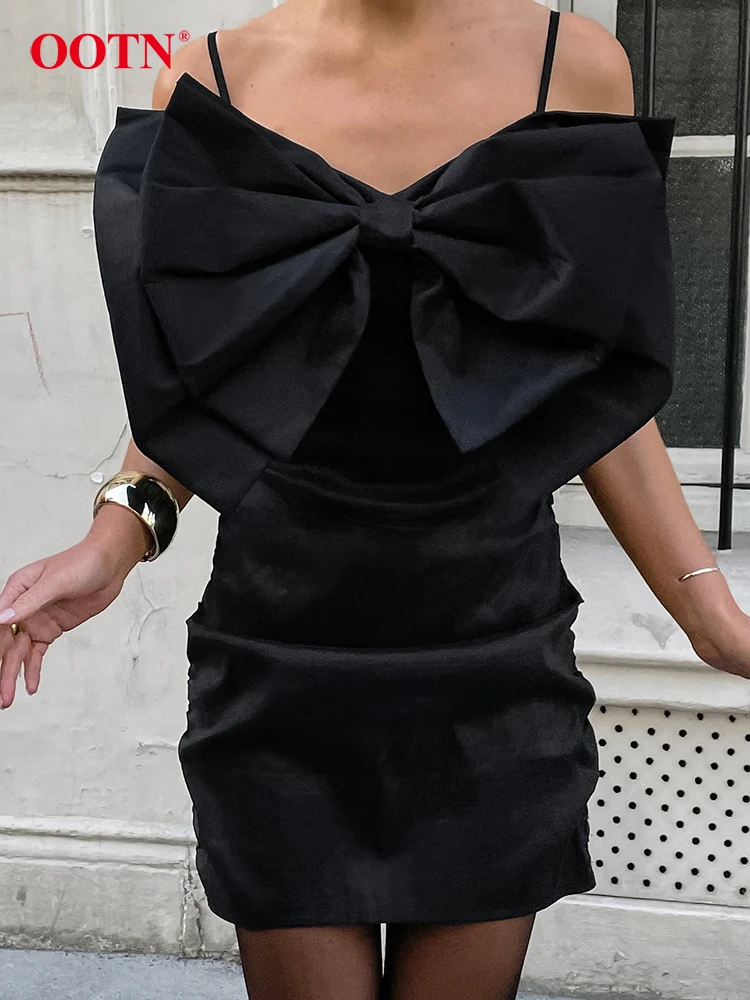 

OOTN Sexy Black Off The Shoulder Mini Dress 2024 Fashion High Waist Party Dresses Women Spring Casual Sleeveless Dress Female