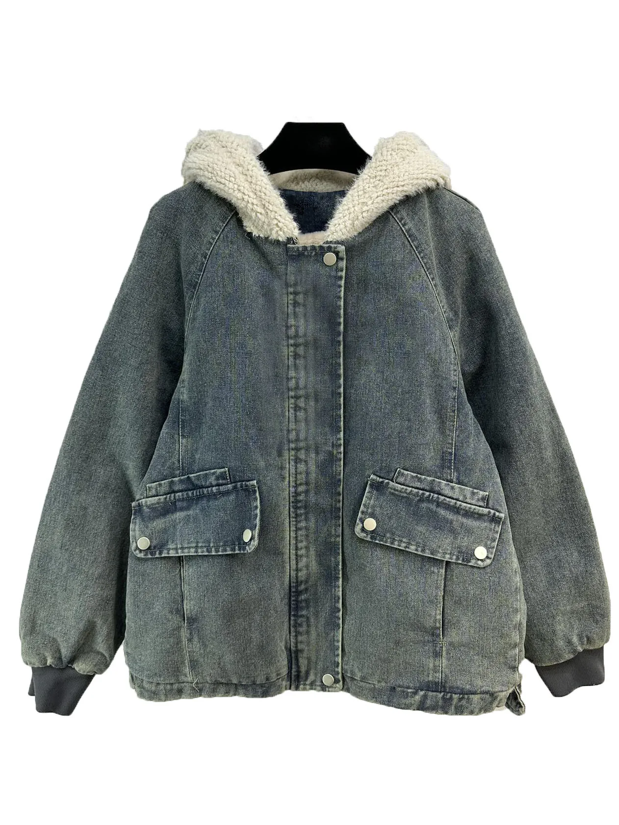 

Denim jacket hooded short loose fit splicing lamb wool hat design warm and cozy 2023 winter new 1108