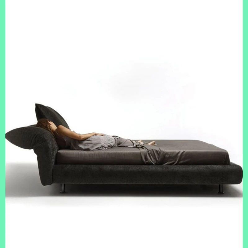 

The petal bed fabric is modern and simple, and the high-end soft bed can be folded and tilted headboard