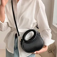 Sacs à bandoulière chics à rayures pour femmes, sac à main élégant en cuir synthétique, sac à main, sac à bandoulière de luxe pour un usage quotidien 6